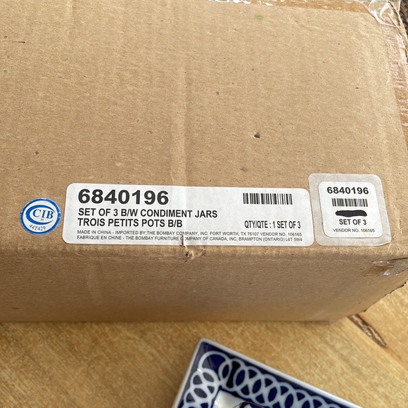 Set of 3 Porcelain Blue/White Condiment Jars With Tray - Picture 15 of 16